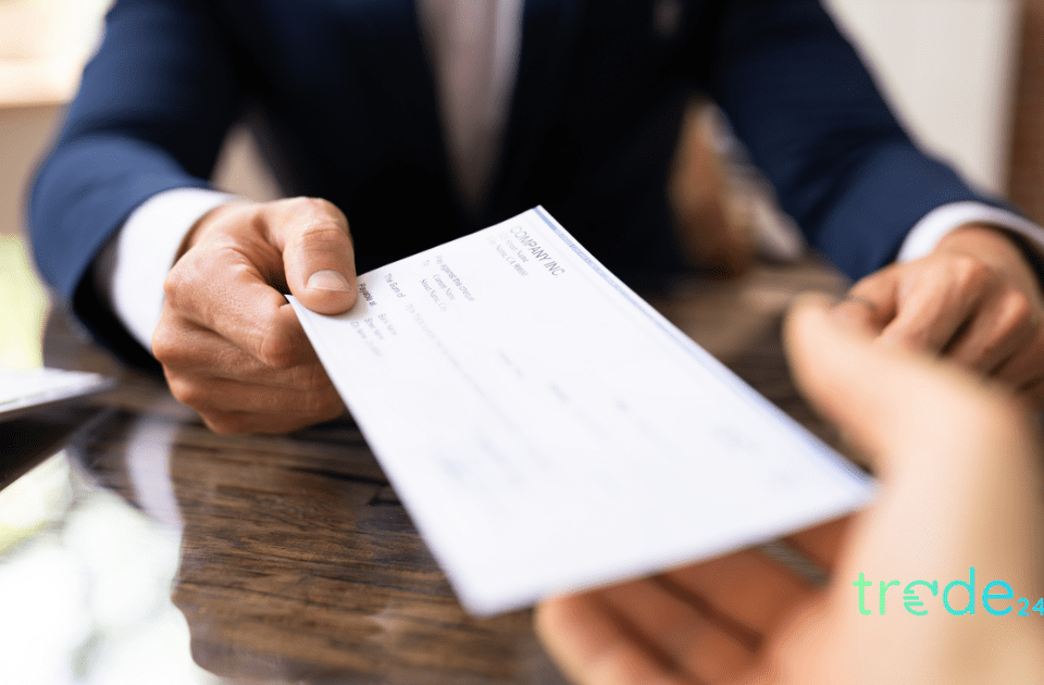 Escape the Paycheck-to-Paycheck Trap2